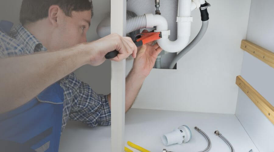 Professional emergency plumbing in Davis Creek, CA